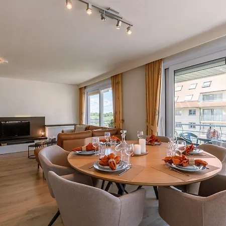 Lejlighed Cozy Family With Private Parking Just 150m From The