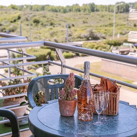 Cozy Family With Private Parking Just 150m From The Lejlighed